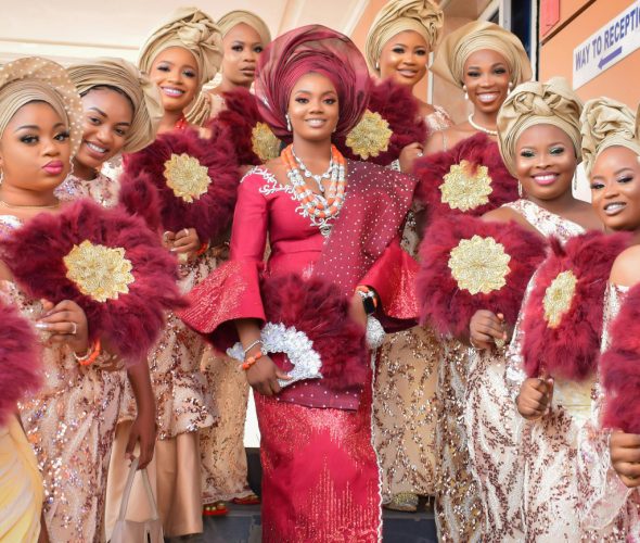bride_with_other_girls